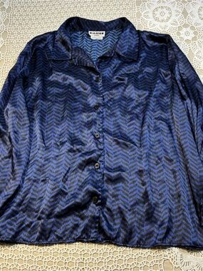 Joan Leslie Woman Blue & Black Patterned Button-Up Blouse
